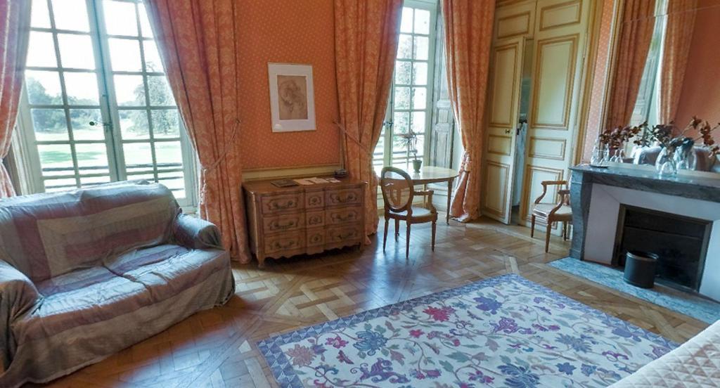 Chateau Du Marechal De Saxe Yerres Szoba fotó